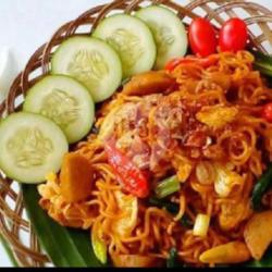 Mie Goreng Mata Sapi