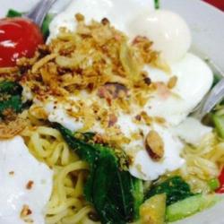 Indomie Kari Telur Setengah Mateng