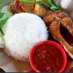 Nasi Tempong Patin