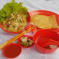 Cwei Mie Pangsit Goreng