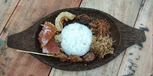 Wr Makan Jumah Dodo (Babi Guling Dodo), Denpasar - GoFood