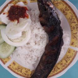 Nasi Ikan Lele Bakar