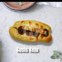 Roti Sosis Keju