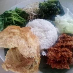 Nasi  Sayur Sambal Urap  Telor Dadar