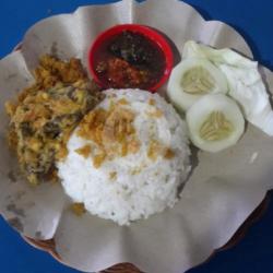 Nasi Paru Kremes