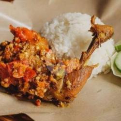 Nasi Ayam Gepuk Lalap