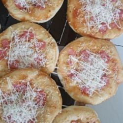 Pizza Mini Topping Sosis,keju,mayonaise