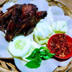 Bebek Ireng Bakar