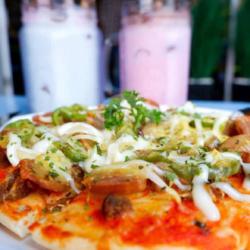 Pizza Daging Selingkuhan