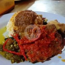 Nasi Padang Dendeng Balado