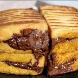 Roti Bakar Coklat Crunchy