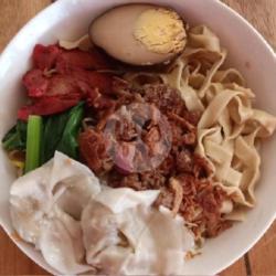 Bakmi Lebar Pangsit