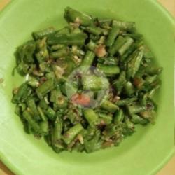 Pencok Kacang Panjang