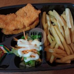 Paket Kentang Goreng   Chiken Katsu   Salad   Sambal