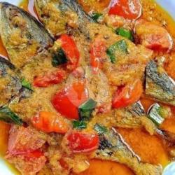 Ikan Bumbu Kuning (pesmol Ikan)