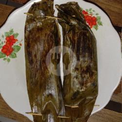 Pepes Ikan Emas