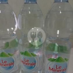 Air Mineral Le Meneral 600ml Ia Cin