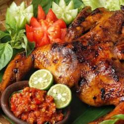 Ayam Bakar Setengah Ekor   Nasi   Tahu Tempe   Lalapan   Sambal