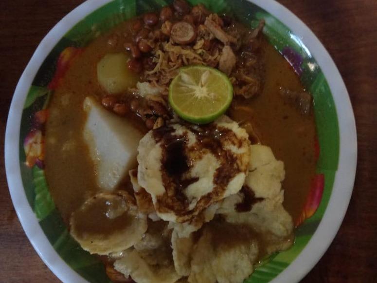 Lontong Kari Kebon Karet