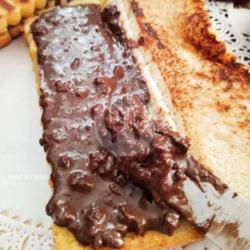 Roti Bakar Rasa Hazelnut Crunchy   Keju