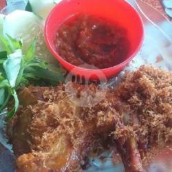 Ayam Goreng  Srundeng Lalapan  Nasi