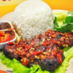 Ayam Gepuk Bakar   Minum Nasi