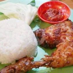 Nasi Uduk Ayam Bakar