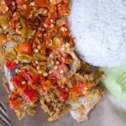 Nasi Ayam Geprek Sambal Belimbing