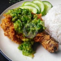 Ayam Geprek Sambel Ijo Paha Bawah