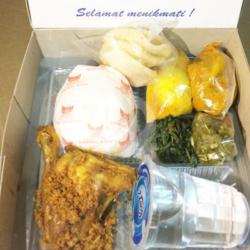 Nasi Box Reguler Ayam Telur