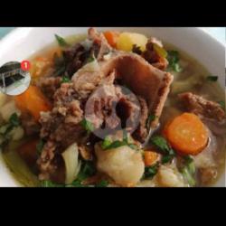 Sop Kaki Sapi Tulang Muda