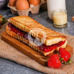 Roti Bakar Bandung Strawberry Keju Susu