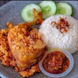 Panas Ayam Goreng Selimut