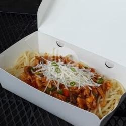 Bolognese Chicken Spaghetti