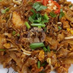 Kuwetiaw Goreng Baso