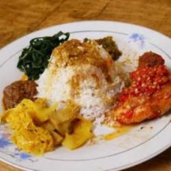 Nasi Ayam Balado