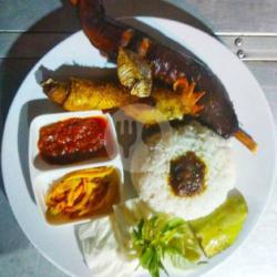 Nasi Penyetan  Panggangan  Keting   Tahu   Tempe   Sambel Super Pedes