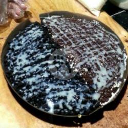 Terang Bulan Premium Oreo Mises