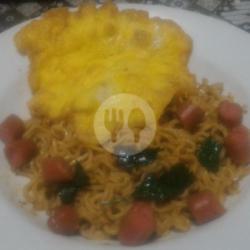 Indomie Goreng Aceh Sosis Sapi Telur Dadar Rasa Korea