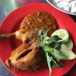 Ayam Lalapan Goreng  Nasi