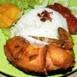 Ayam Lalapan Dada   Nasi