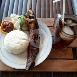 Paket Lele ( Bakar / Goreng )sambal Trasi Matang