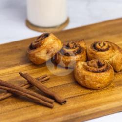 Pain Au Raisin 2pcs