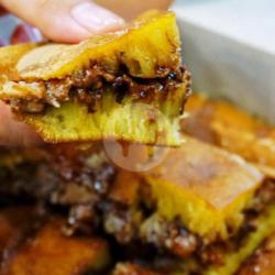 Martabak Manis Ovomaltine