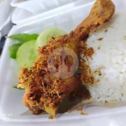 Nasi Paha Bawah Ayam Goreng Lombok Ijo Tahu Es Teh