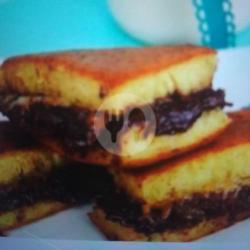 Martabak Manis Blueberry Coklat