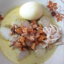 Lontong Opor Komplit