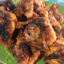 Ayam Bakarr