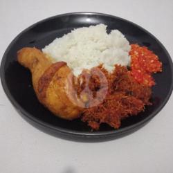 Nasi Paha Goreng Serundeng