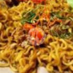 Indomie Goreng Pakai Telur